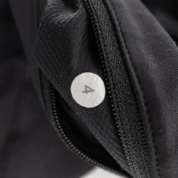 Lululemon Pants Womens 4 Black Crop Capri Mesh Lace Panel Zip Pocket Yoga Run - Picture 3 of 15